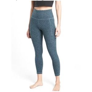 Athleta Salutation Stash II Textured Tight Leggings
